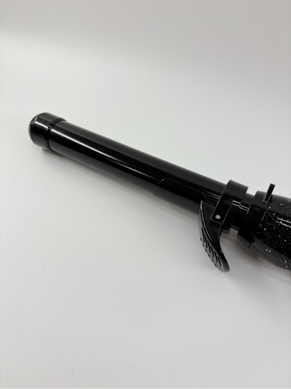 Beachwaver B1 Rotating Curling Iron Black Glitter Auto Curl Wand 1” Loose Waves - Picture 5 of 6